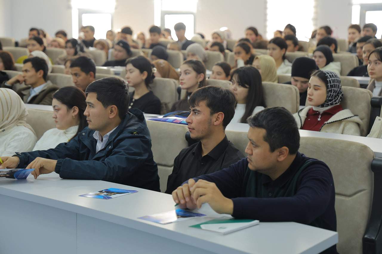 “Kelajakka qadam” dasturi doirasida ochiq muloqot oʻtkazildi 4