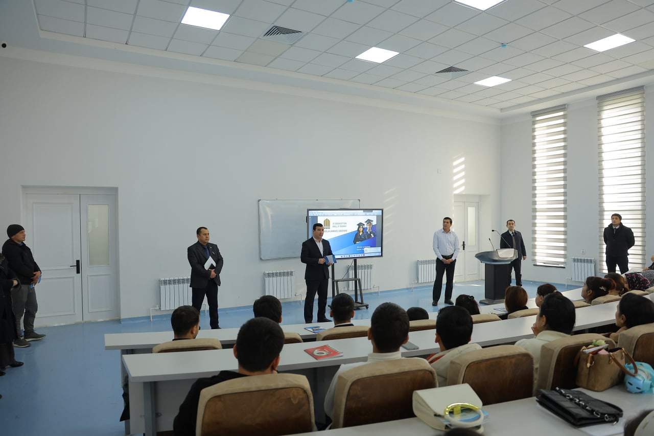 “Kelajakka qadam” dasturi doirasida ochiq muloqot oʻtkazildi 8