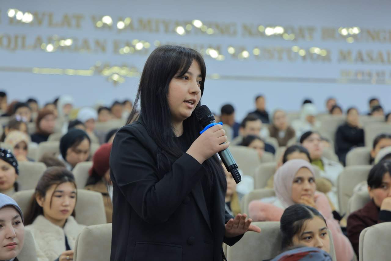 Namangan davlat universitetida “Rahbar va yoshlar” uchrashuvi o‘tkazildi. 3