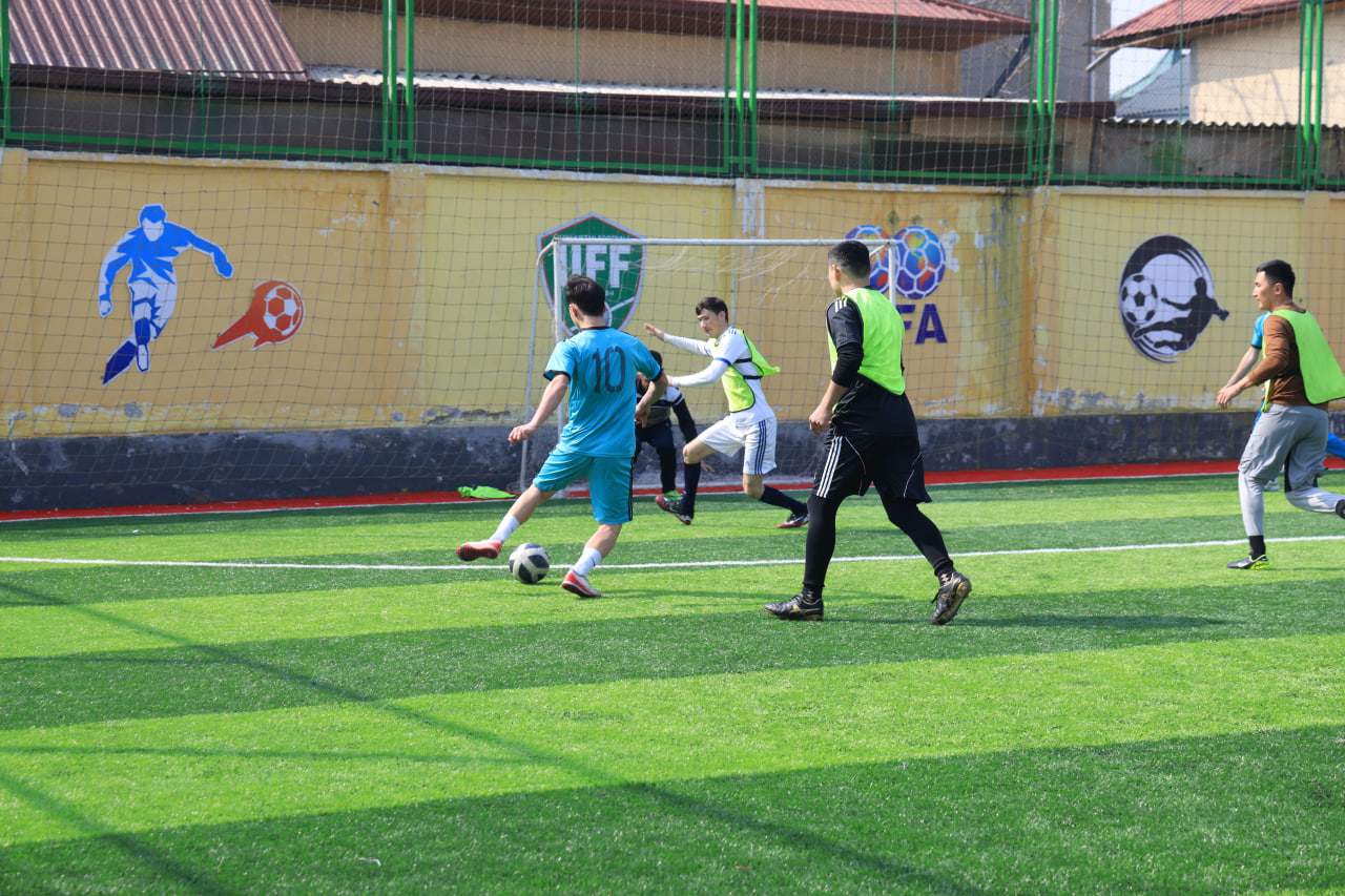 San’at va sport fakultetida mini futbol bo‘yicha an’anaviy “Dekan kubogi” musobaqasi o‘tkazildi 1