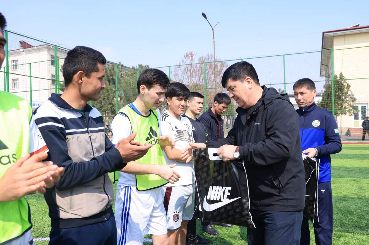 San’at va sport fakultetida mini futbol bo‘yicha an’anaviy “Dekan kubogi” musobaqasi o‘tkazildi 8