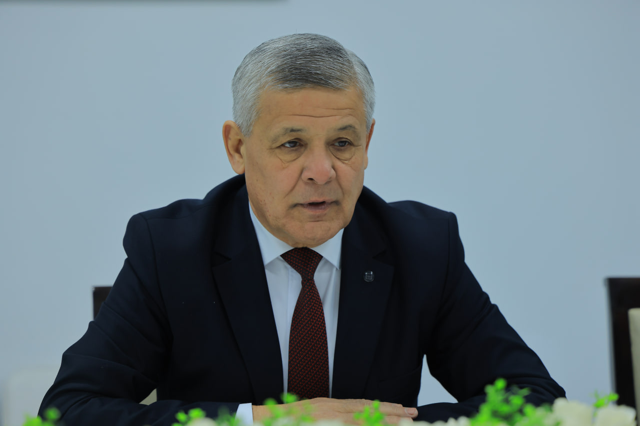 Namangan davlat universiteti rektori Hindiston Respublikasining Oʻzbekistondagi Favqulodda va muxtor elchisi bilan uchrashuv oʻtkazdi. 1
