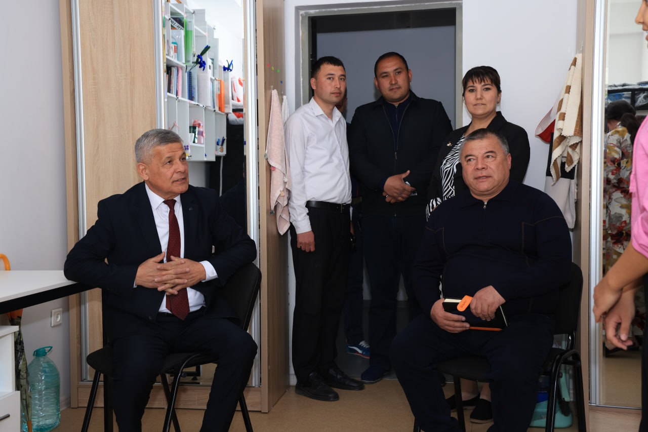 Namangan davlat universiteti rektori talabalar turar joyiga tashrif buyurdi 4