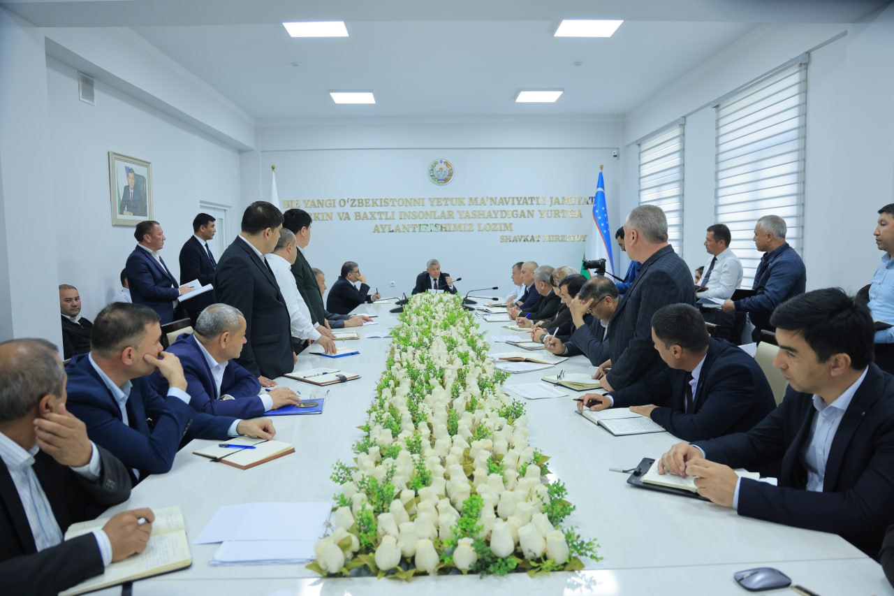 Namangan davlat universitetida navbatdagi apparat yig‘ilishi o‘tkazildi 2