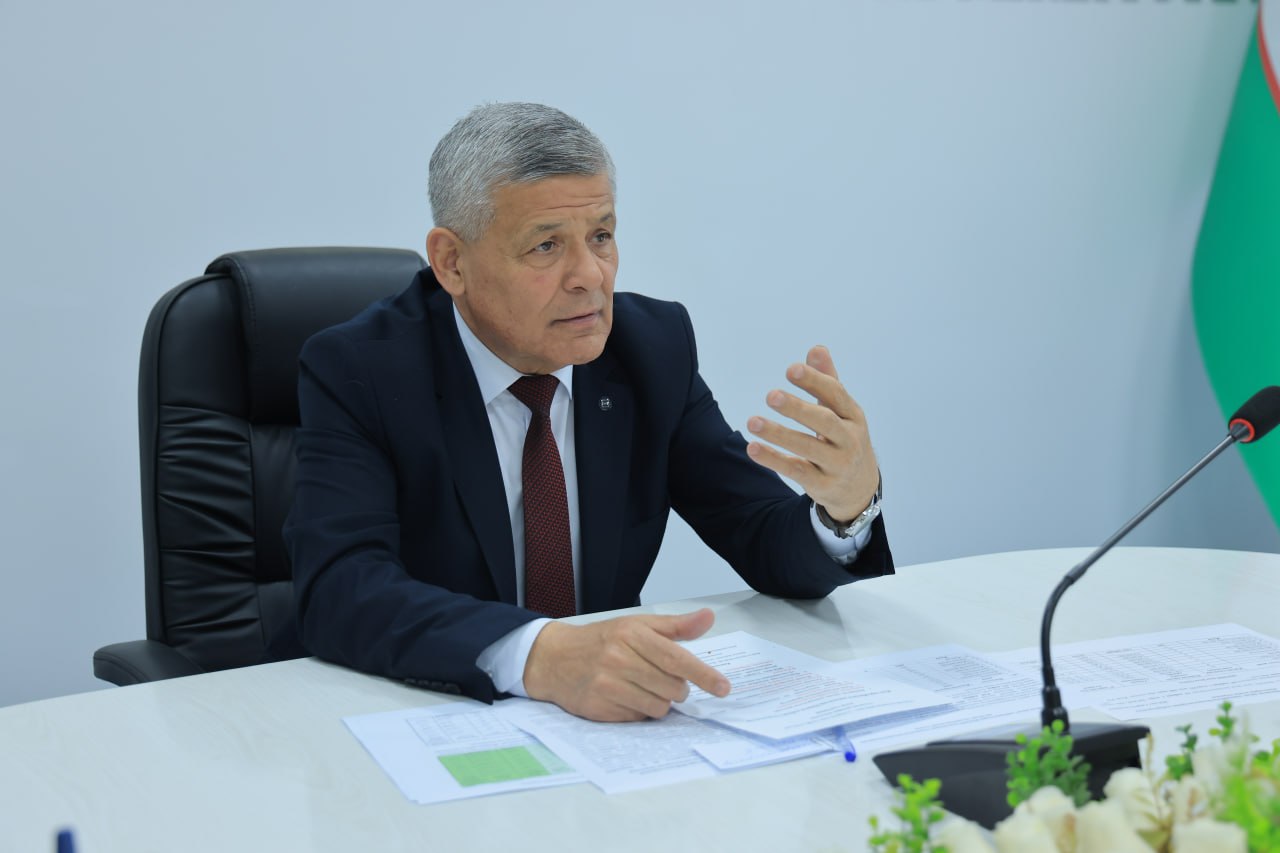 Namangan davlat universitetida navbatdagi apparat yig‘ilishi o‘tkazildi 7