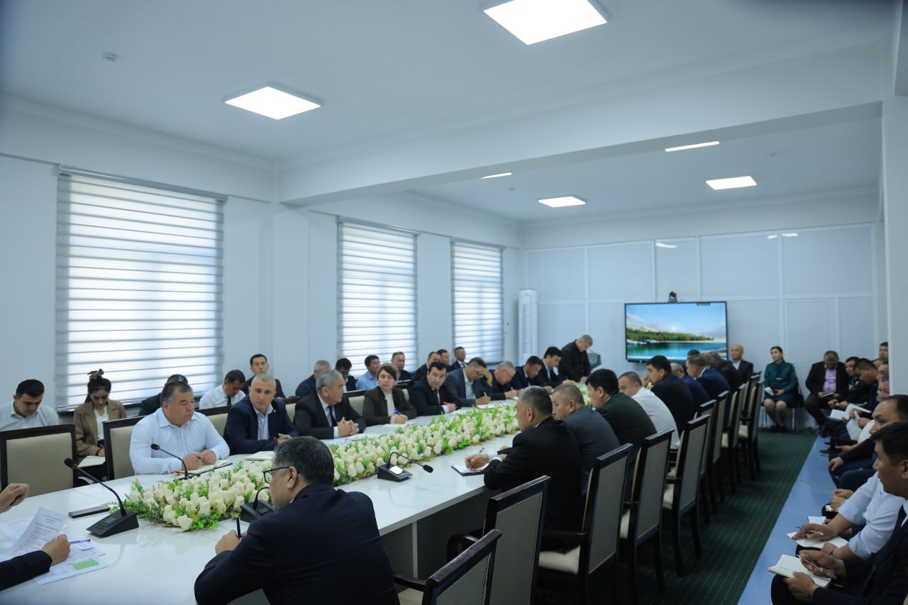 Namangan davlat universitetida navbatdagi apparat yig‘ilishi o‘tkazildi 9