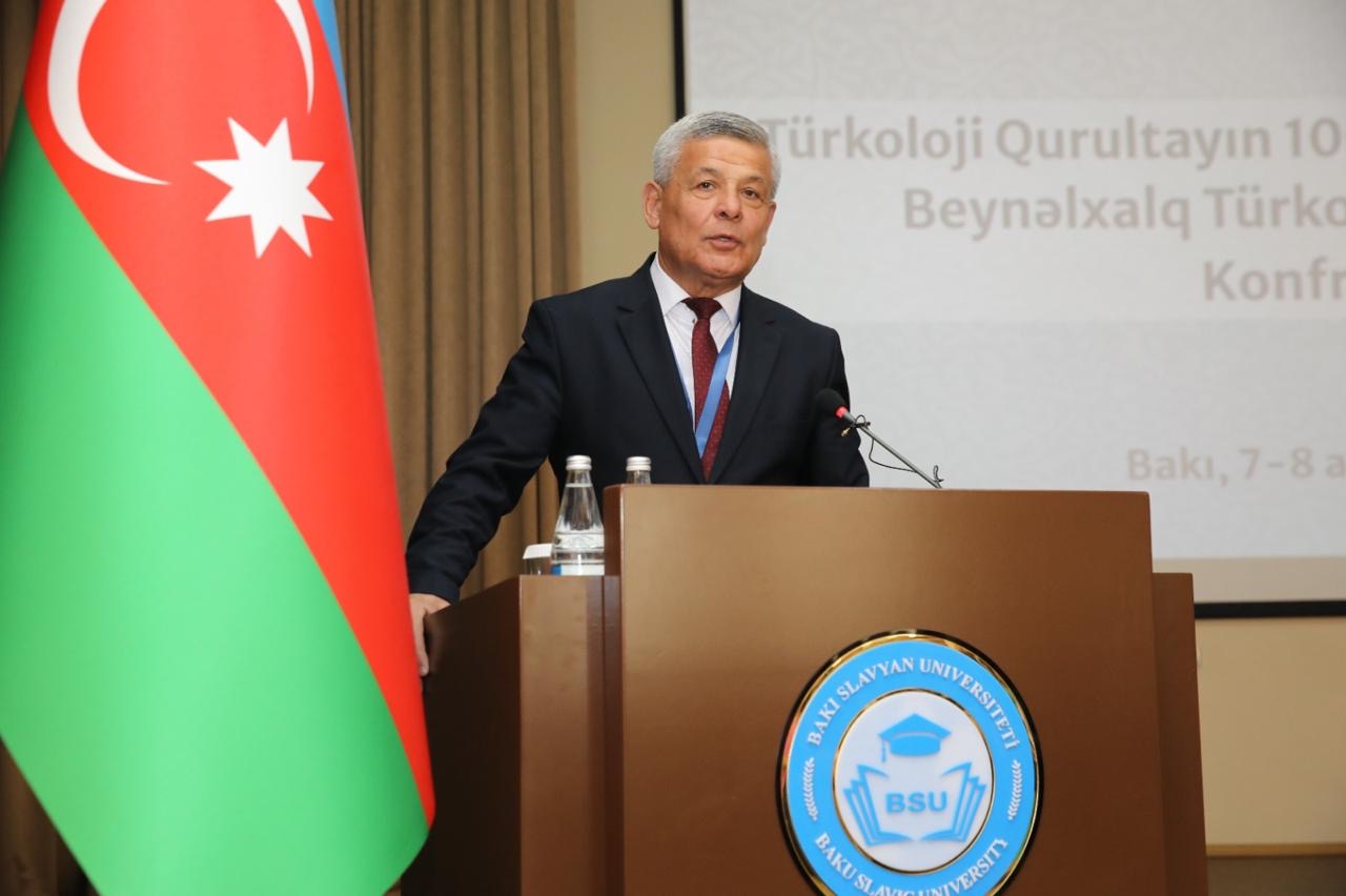 Bokuda xalqaro turkologik tadqiqotlar konferensiyasi o‘tkazildi 4