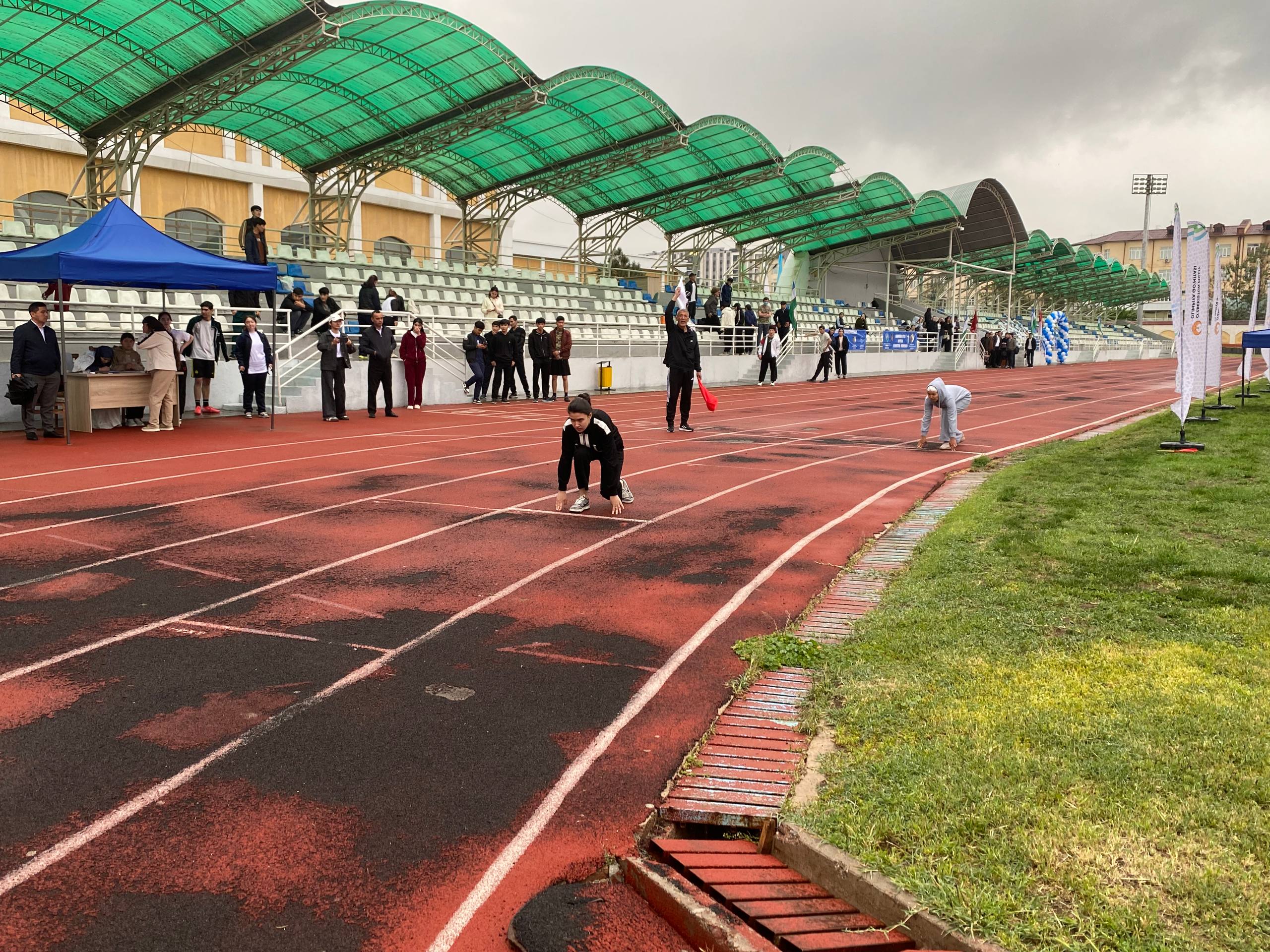 Namangan davlat universiteti talaba-yoshlari o‘rtasida “Yangi Oʻzbekiston talabalari olimpiadasi” sport musobaqalarining yengil atletika turi bo‘yicha fakultetlar o‘rtasida universitet bosqichi o‘tkazildi. 4