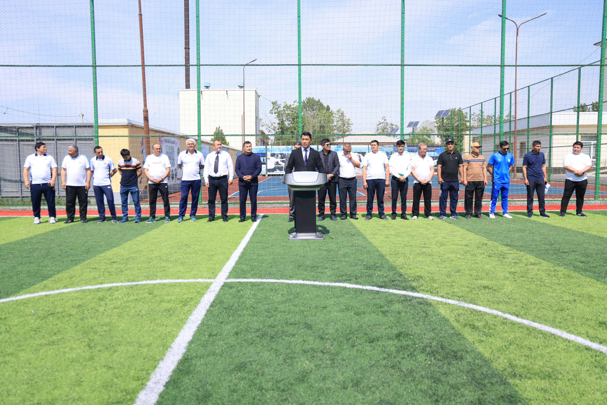 Namangan davlat universitetida «Yoshlar kuni» munosabati bilan viloyatdagi barcha oliy ta’lim muassasalari talaba-yoshlari o‘rtasida «Talabalar bahori» festivali doirasida sport musobaqalari yuqori saviyada tashkil etildi.