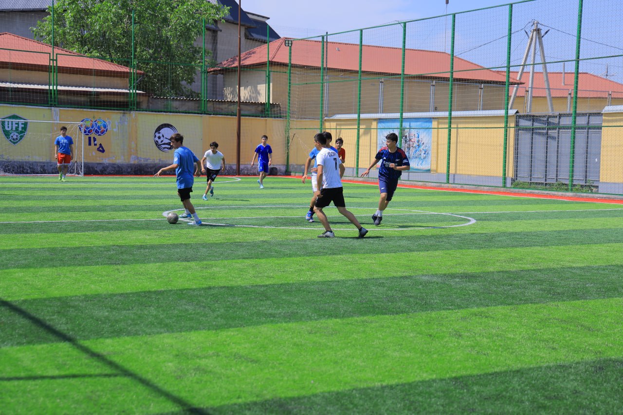 Namangan davlat universitetida «Yoshlar kuni» munosabati bilan viloyatdagi barcha oliy ta’lim muassasalari talaba-yoshlari o‘rtasida «Talabalar bahori» festivali doirasida sport musobaqalari yuqori saviyada tashkil etildi. 9