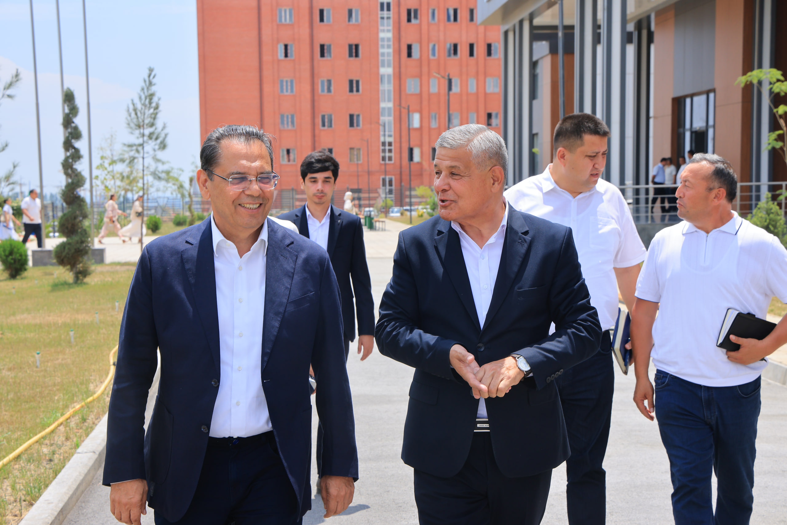 Vazir Namangan davlat universitetiga tashrif buyurdi 2