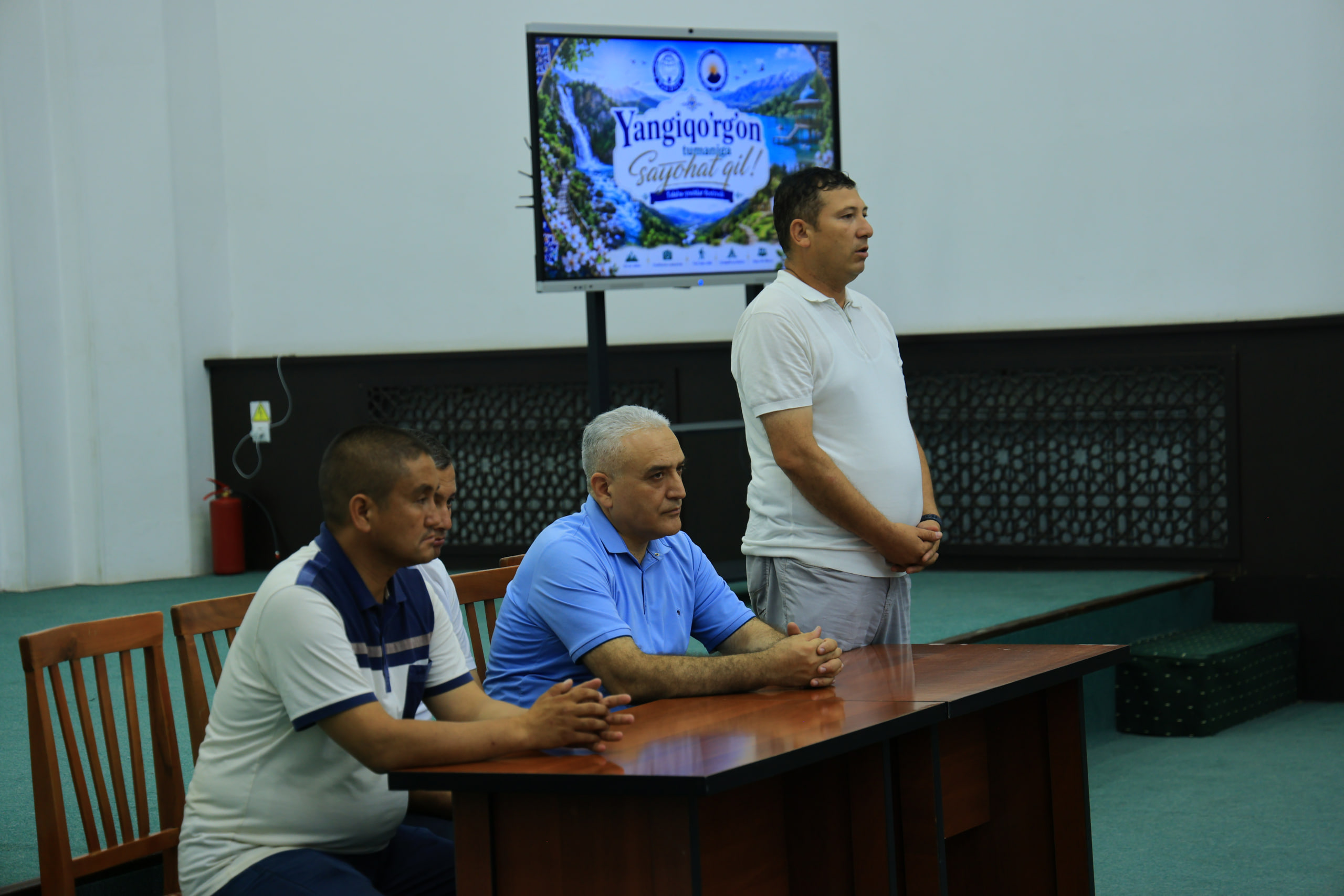 “Chust va Yangiqo‘rg‘onga sayohat qil!” talaba-yoshlar festivali doirasida Yangiqo‘rg‘on tumanida yoshlar bilan ochiq muloqot o‘tkazildi 7