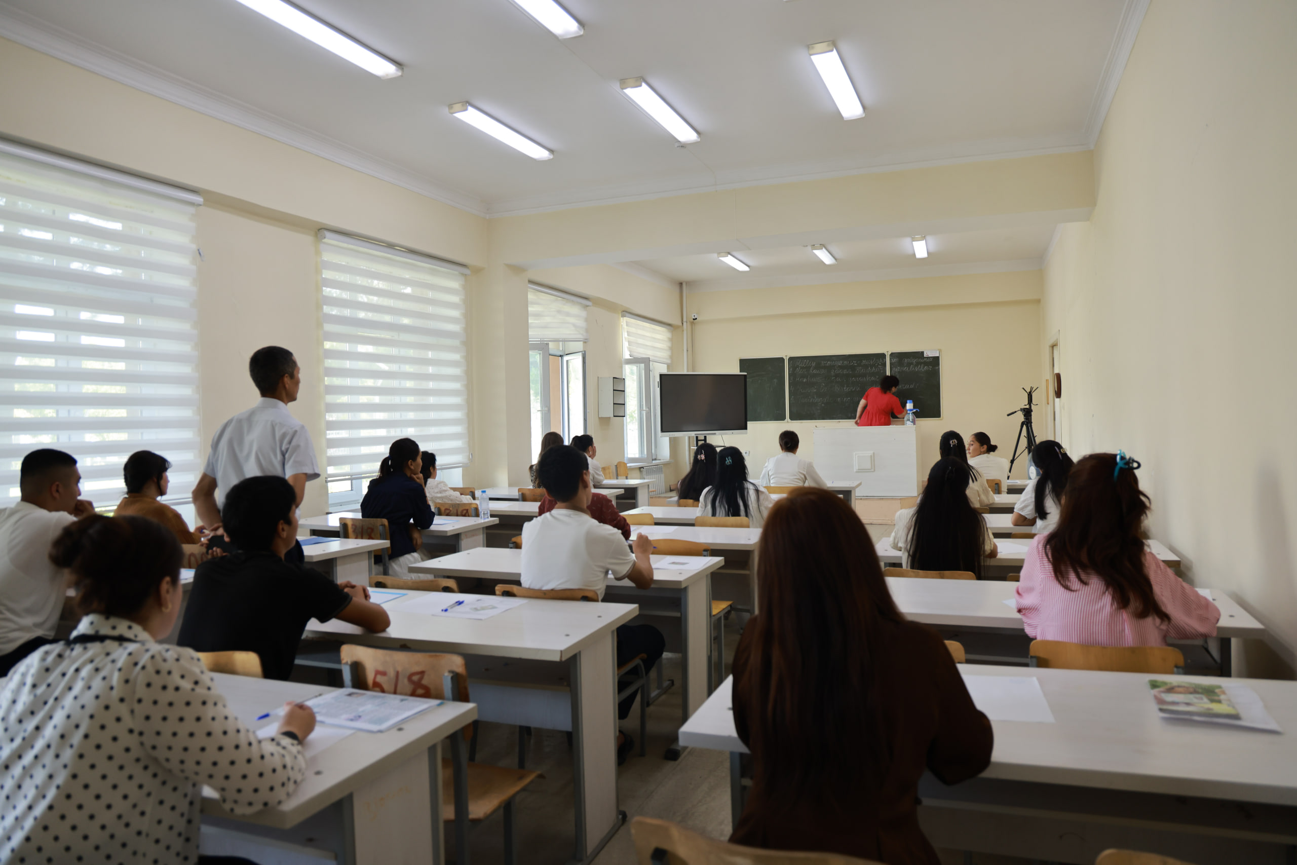 Namangan davlat universitetida kasbiy (ijodiy) imtihonlarning ikkinchi kuni boshlandi 2