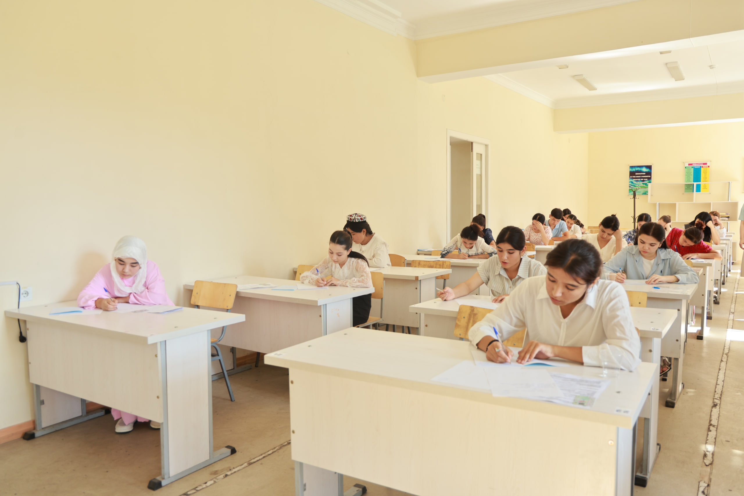 Namangan davlat universitetida kasbiy (ijodiy) imtihonlarning ikkinchi kuni boshlandi 4