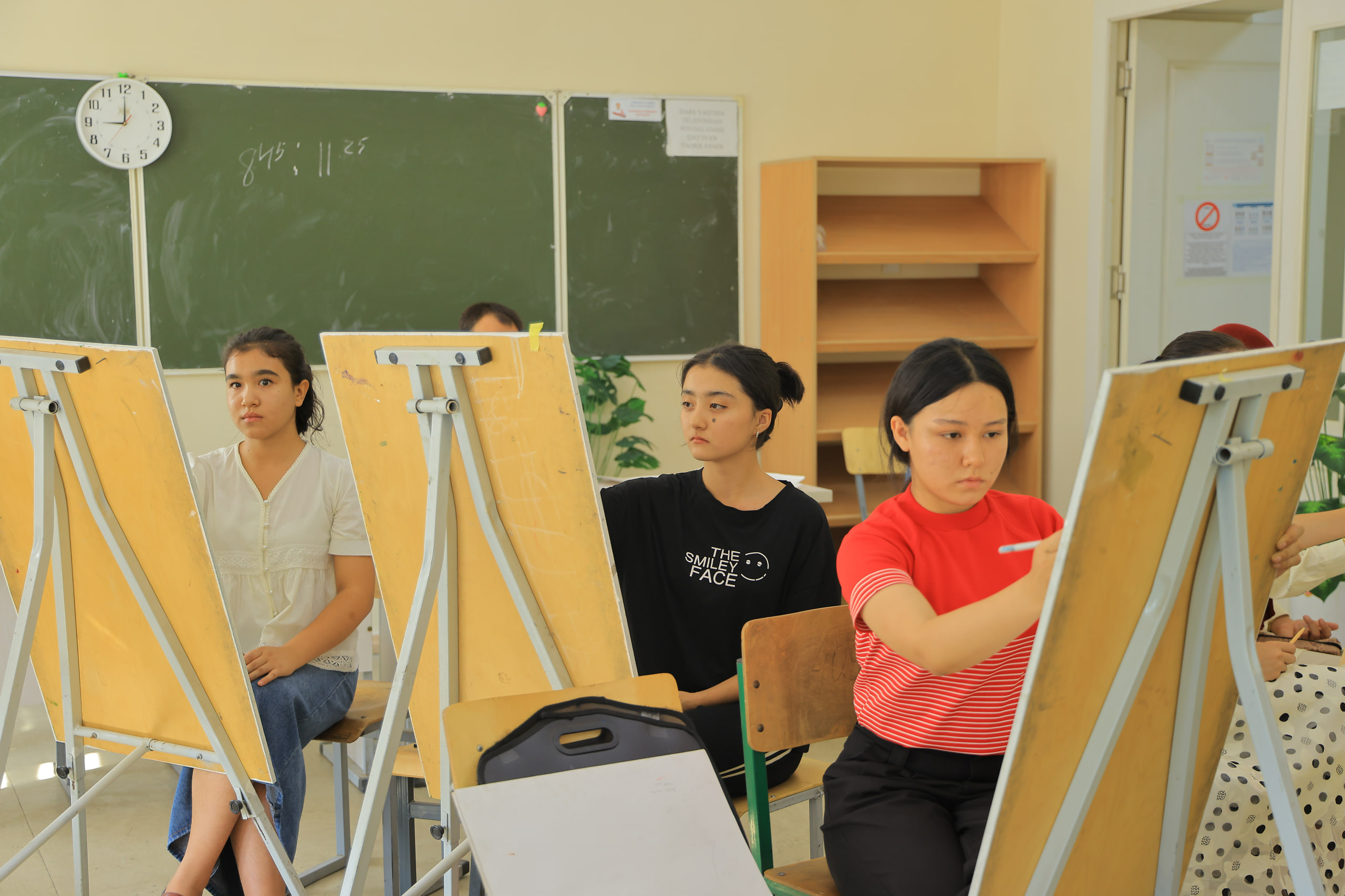 Namangan davlat universitetida kasbiy (ijodiy) imtihonlarning uchinchi kuni boshlandi 9
