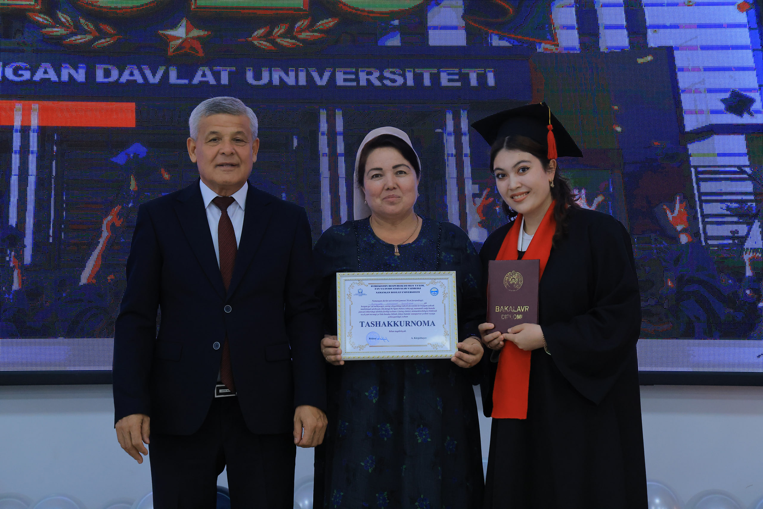 Namangan davlat universitetida “Oq yo‘l senga, bitiruvchi!” bayram tadbiri o‘tkazildi 6