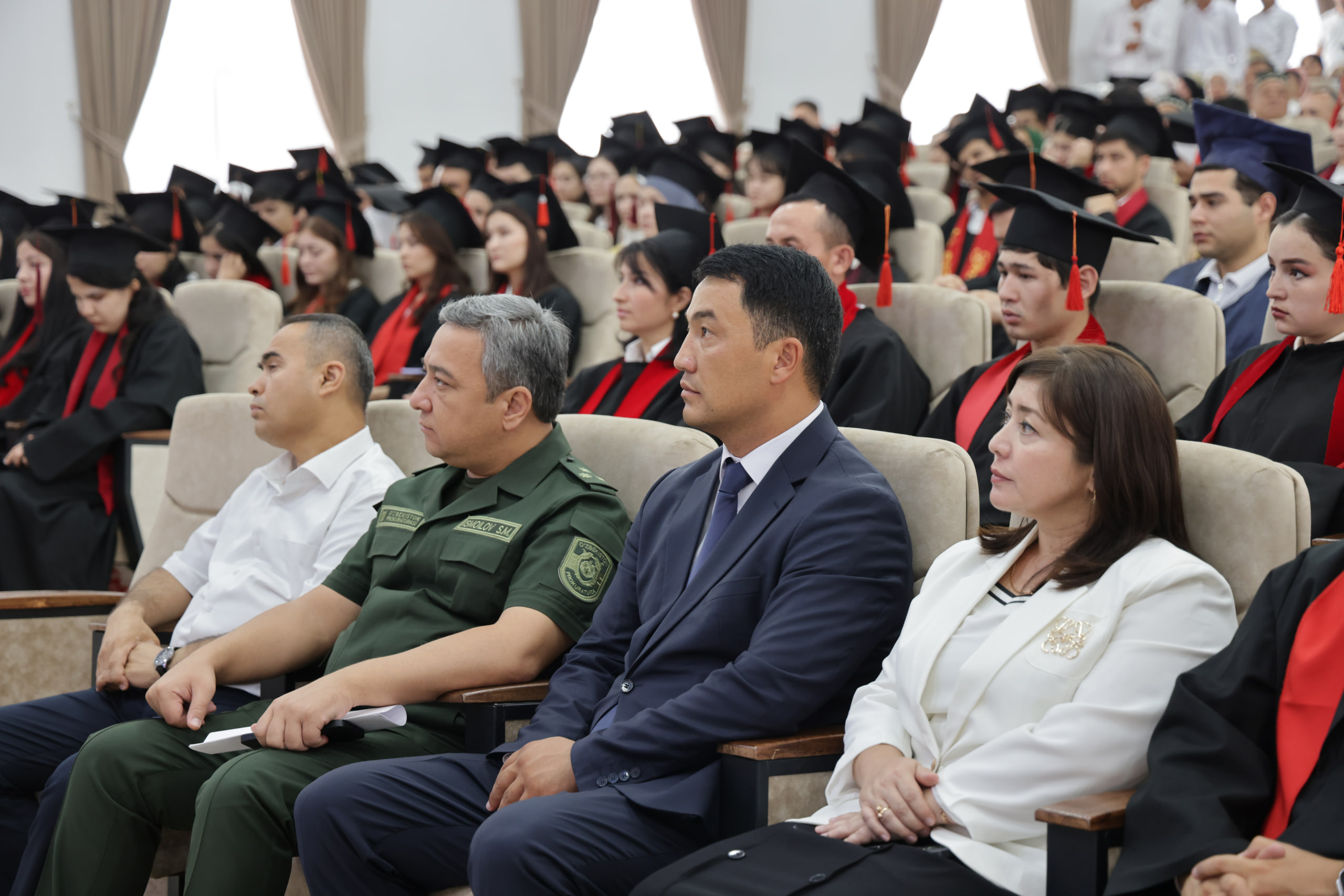 Namangan davlat universitetida “Oq yo‘l senga, bitiruvchi!” bayram tadbiri o‘tkazildi 10