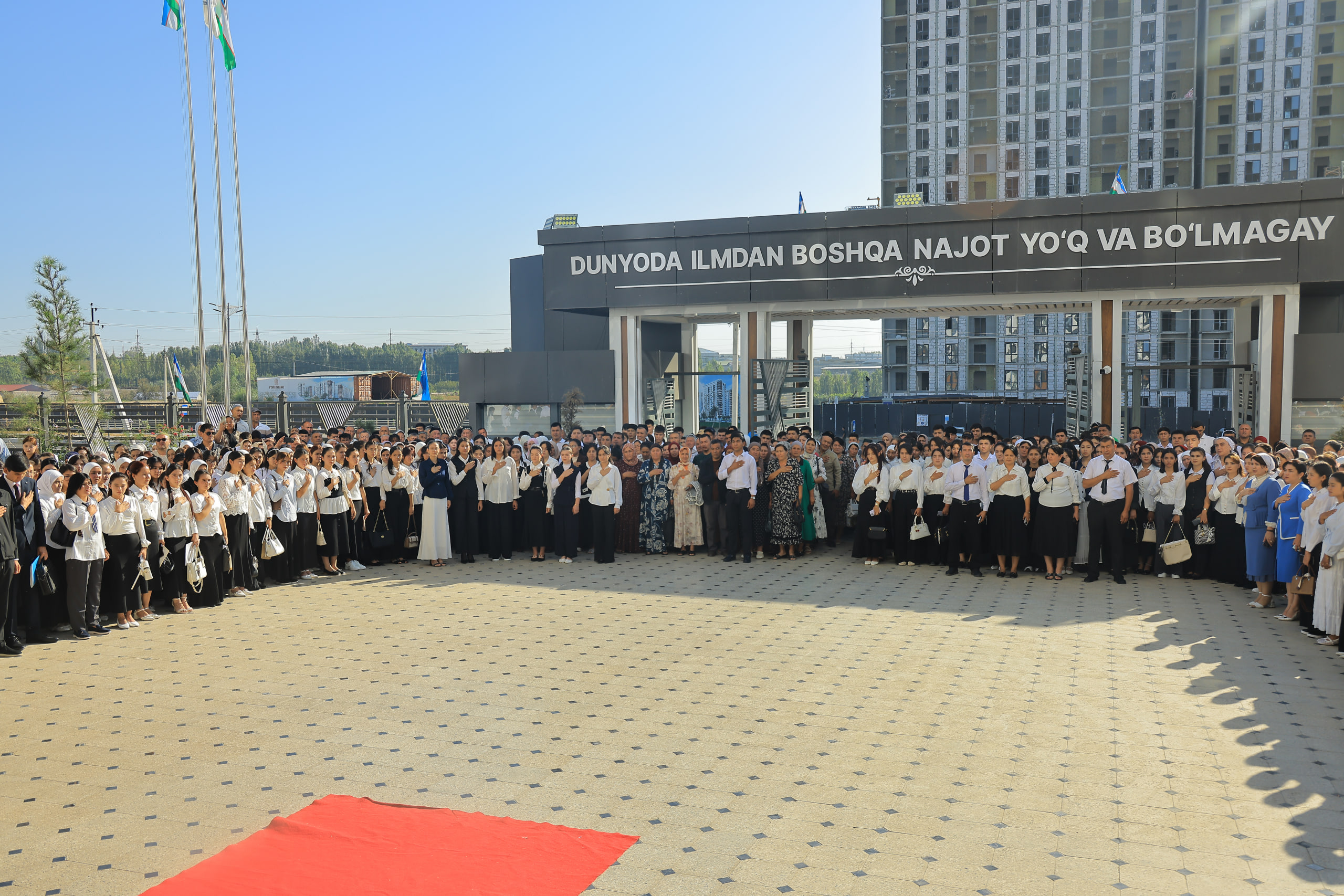 Namangan davlat universitetida yangi o‘quv yili boshlanishi munosabati bilan tantanali bayram tadbiri bo‘lib o‘tdi 3