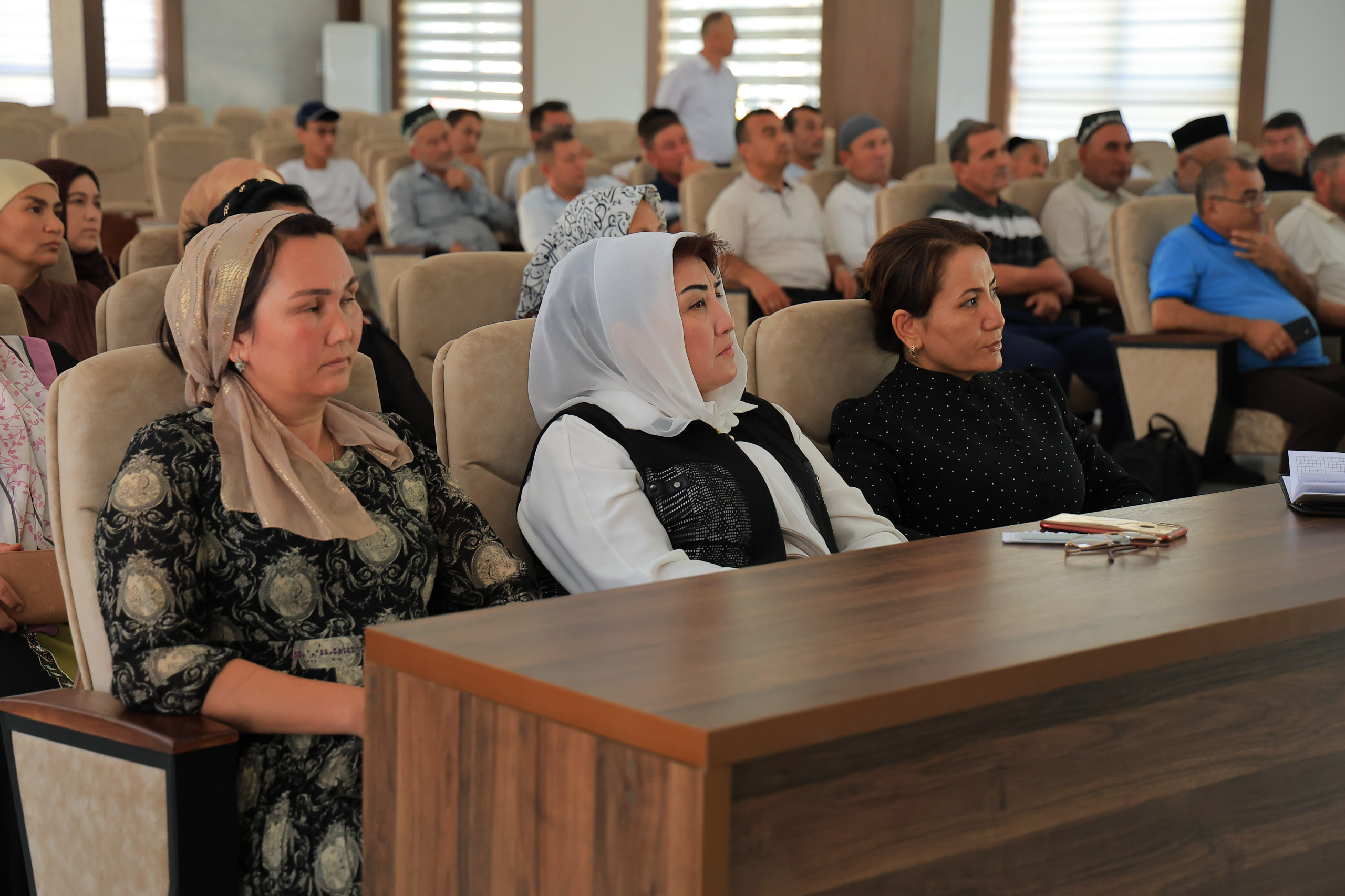 Namangan davlat universitetida 2026/2027-o‘quv yilida Filologiya fakultetiga qabul qilingan talabalarning ota-onalari ishtirokida uchrashuv tashkil etildi. 4