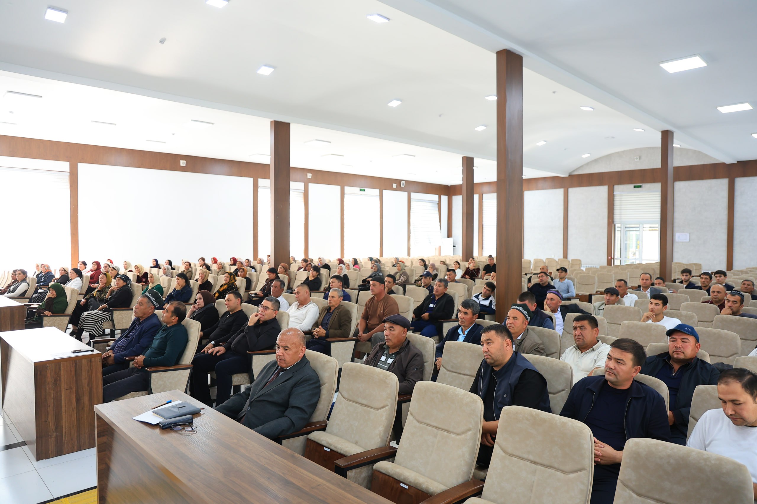 Namangan davlat universiteti Yuridik fakultetida 2026/2027-o‘quv yilida talabalikka qabul qilingan talabalar ota-onalari ishtirokida uchrashuv o‘tkazildi 9