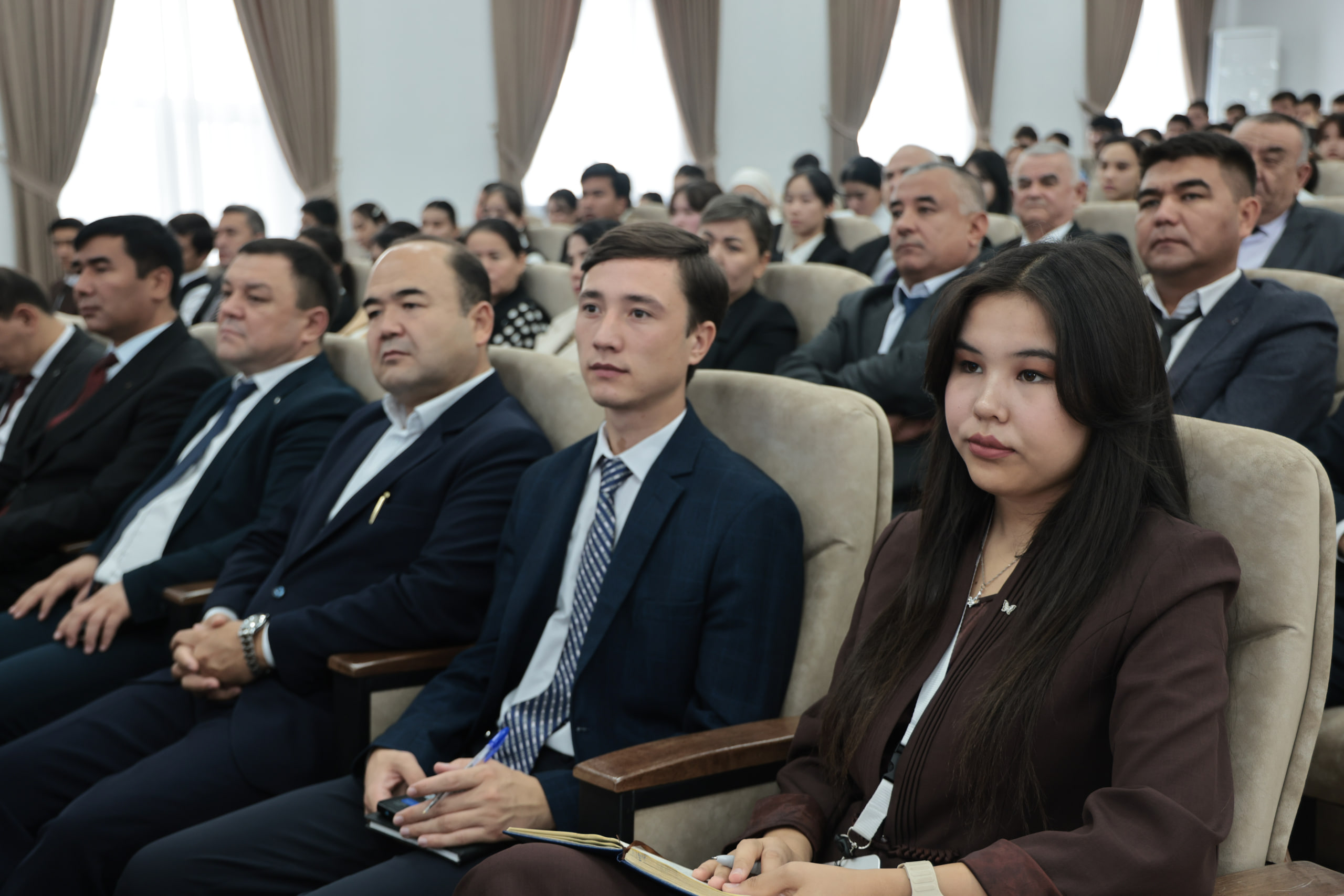 Namangan davlat universitetida xalqaro va maxsus akkreditatsiyadan o‘tgan ta’lim dasturlari sertifikatlari topshirildi 3