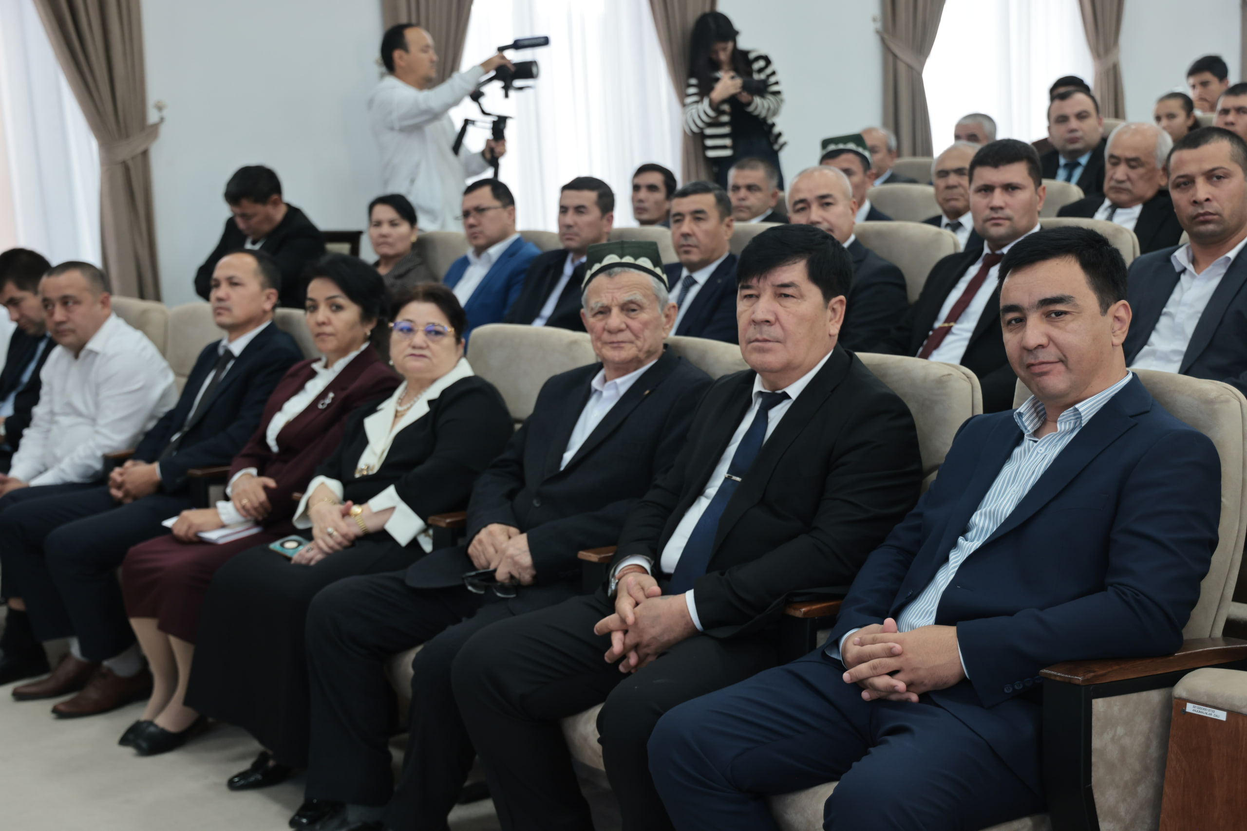 Namangan davlat universitetida xalqaro va maxsus akkreditatsiyadan o‘tgan ta’lim dasturlari sertifikatlari topshirildi 9