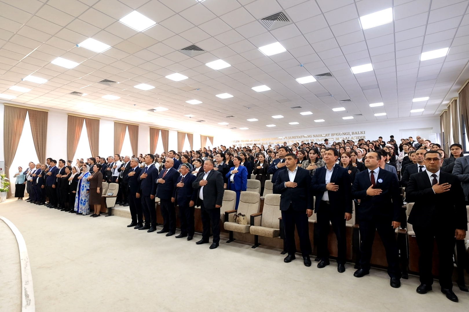 “Özbek tili bayrami kuni” munosabati bilan tantanali bayram tadbiri bölib ötdi 1
